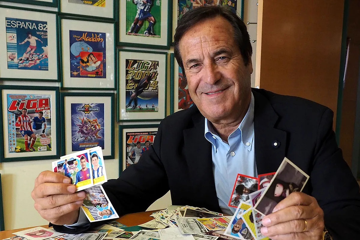 El furor por los cromos del Mundial desborda a Panini
