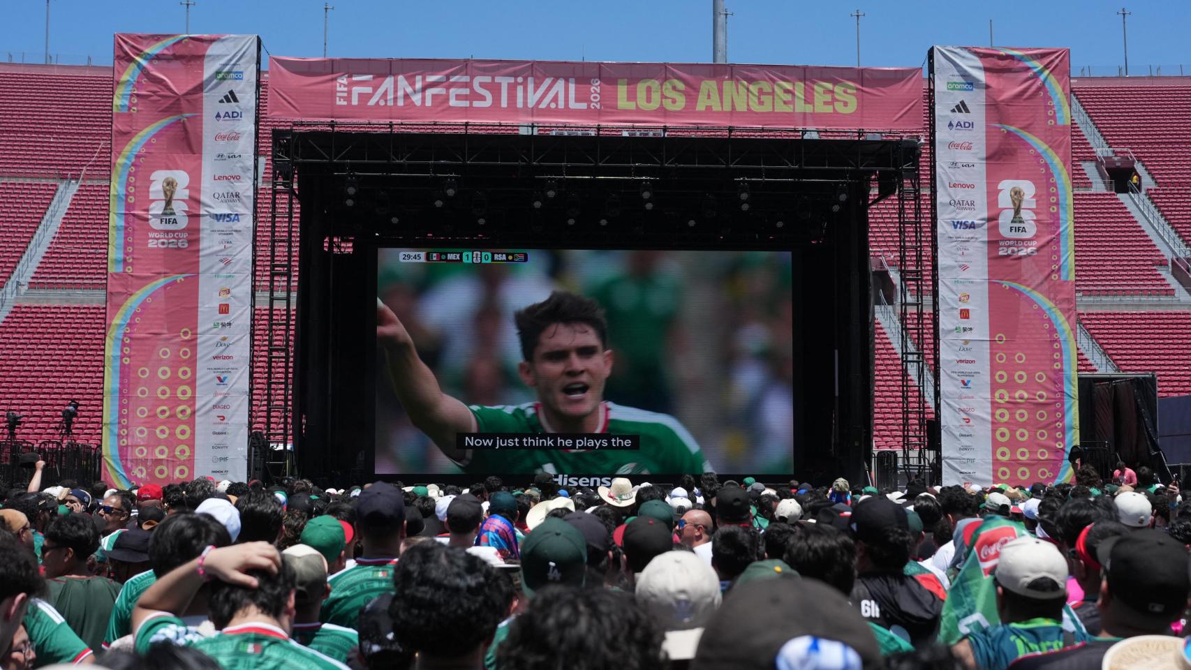 El sueño roto de los inmigrantes indocumentados de EEUU: "Aunque el Mundial venga a mi ciudad, no puedo ir al estadio"
