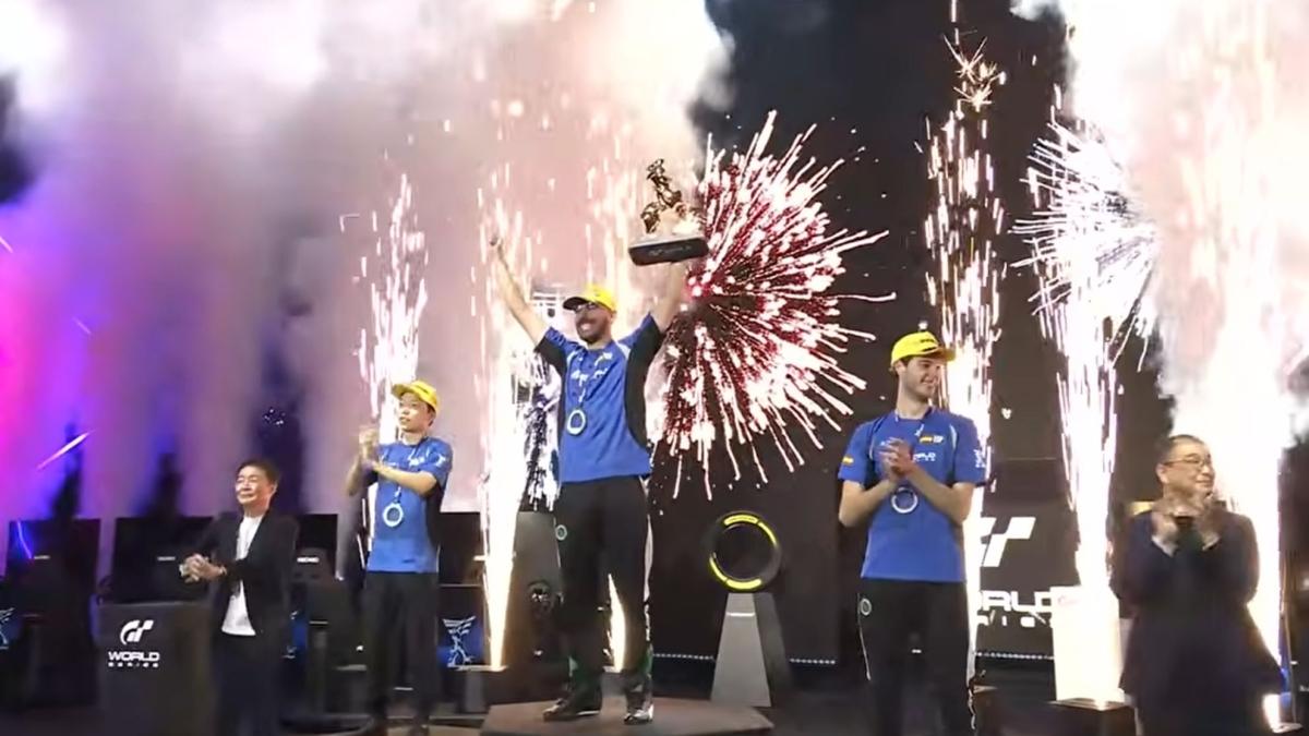 José Serrano hace historia en las Gran Turismo World Series y se proclama campeón del mundo