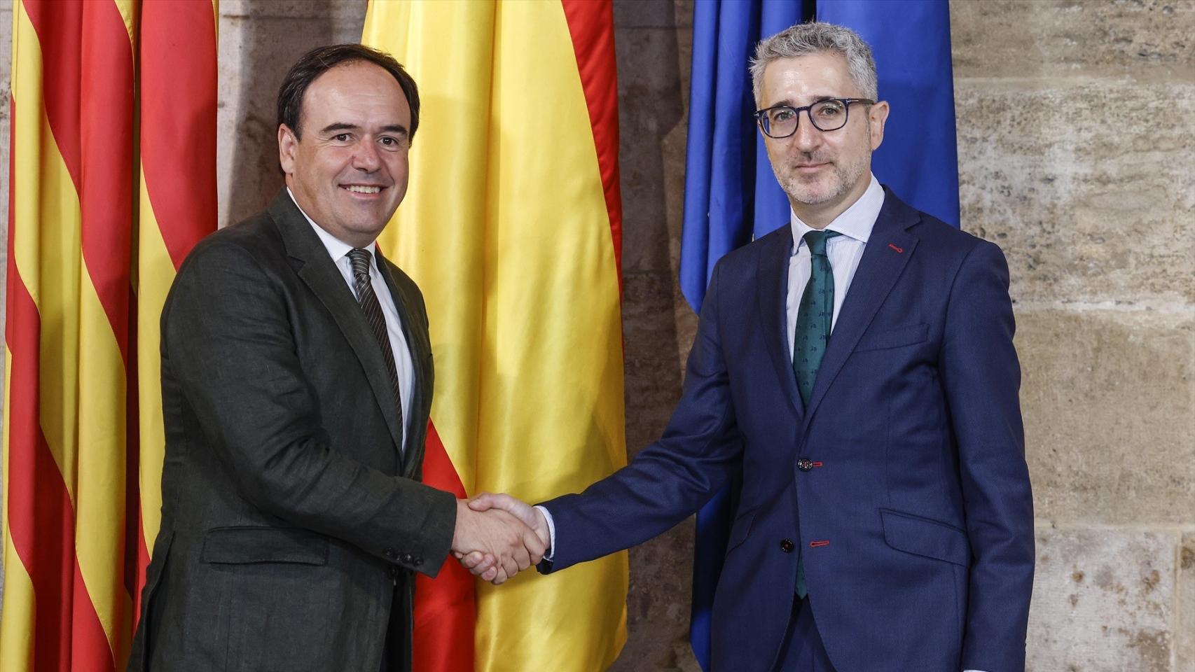 Pérez Llorca traslada a Arcadi España que se "abre a negociar" la financiación autonómica en el Consejo de Política Fiscal