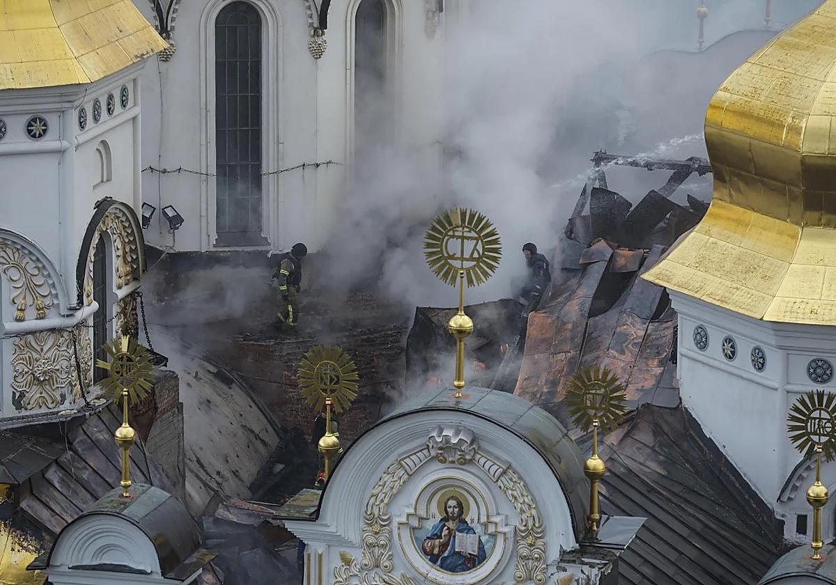 Rusia ataca la catedral de la Dormición, el gran símbolo religioso de Kiev declarado Patrimonio de la Humanidad