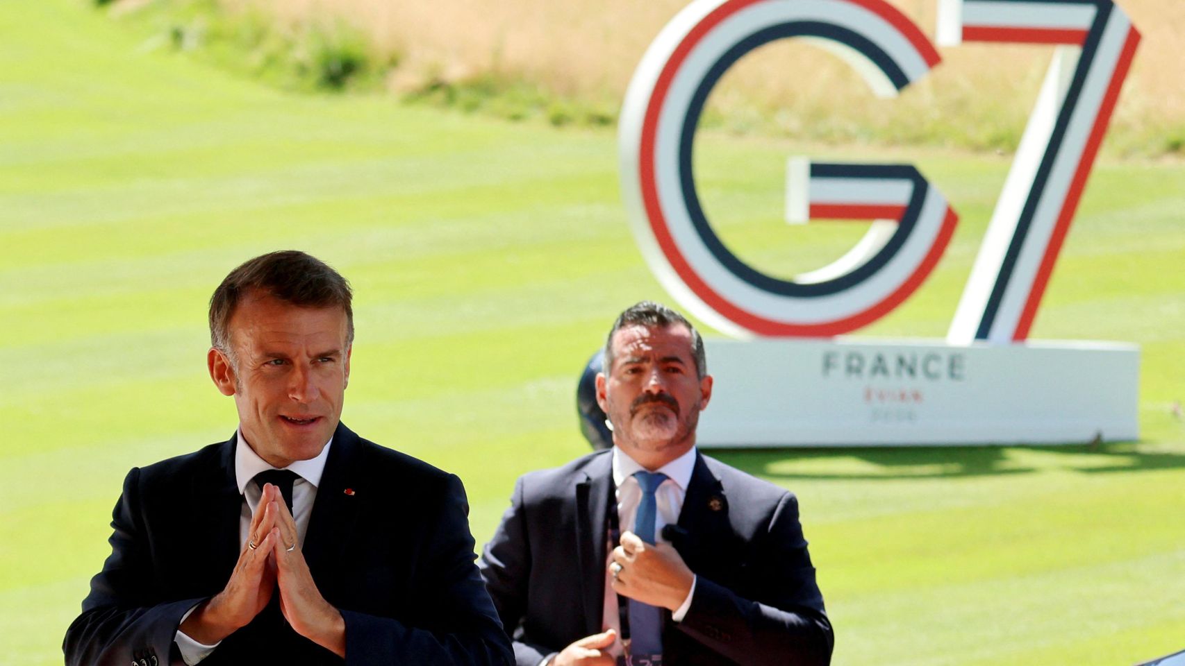 Macron despliega su plan para engatusar a Trump: recepción triunfal en el G7 por el acuerdo con Irán y cena en Versalles