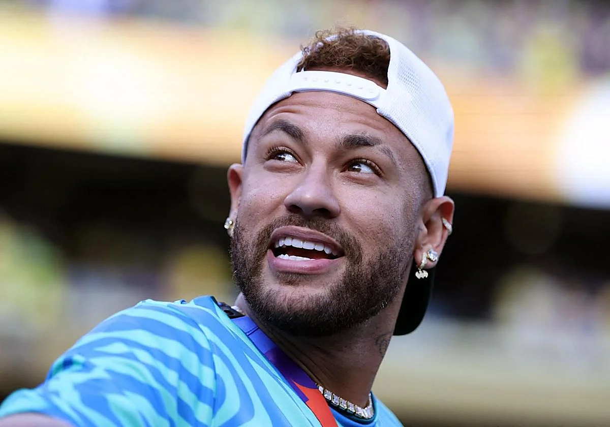 Neymar anuncia que será padre por quinta vez: «voy a empezar una banda»