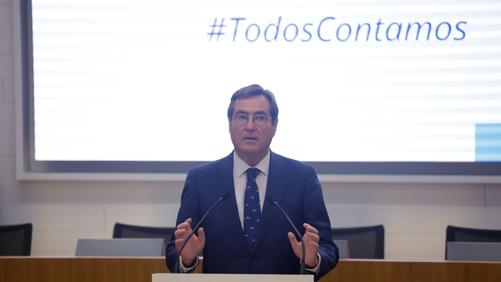 Un 7% de los trabajadores falta a su empleo cada día, una pandemia de absentismo que cuesta 33.000M al año