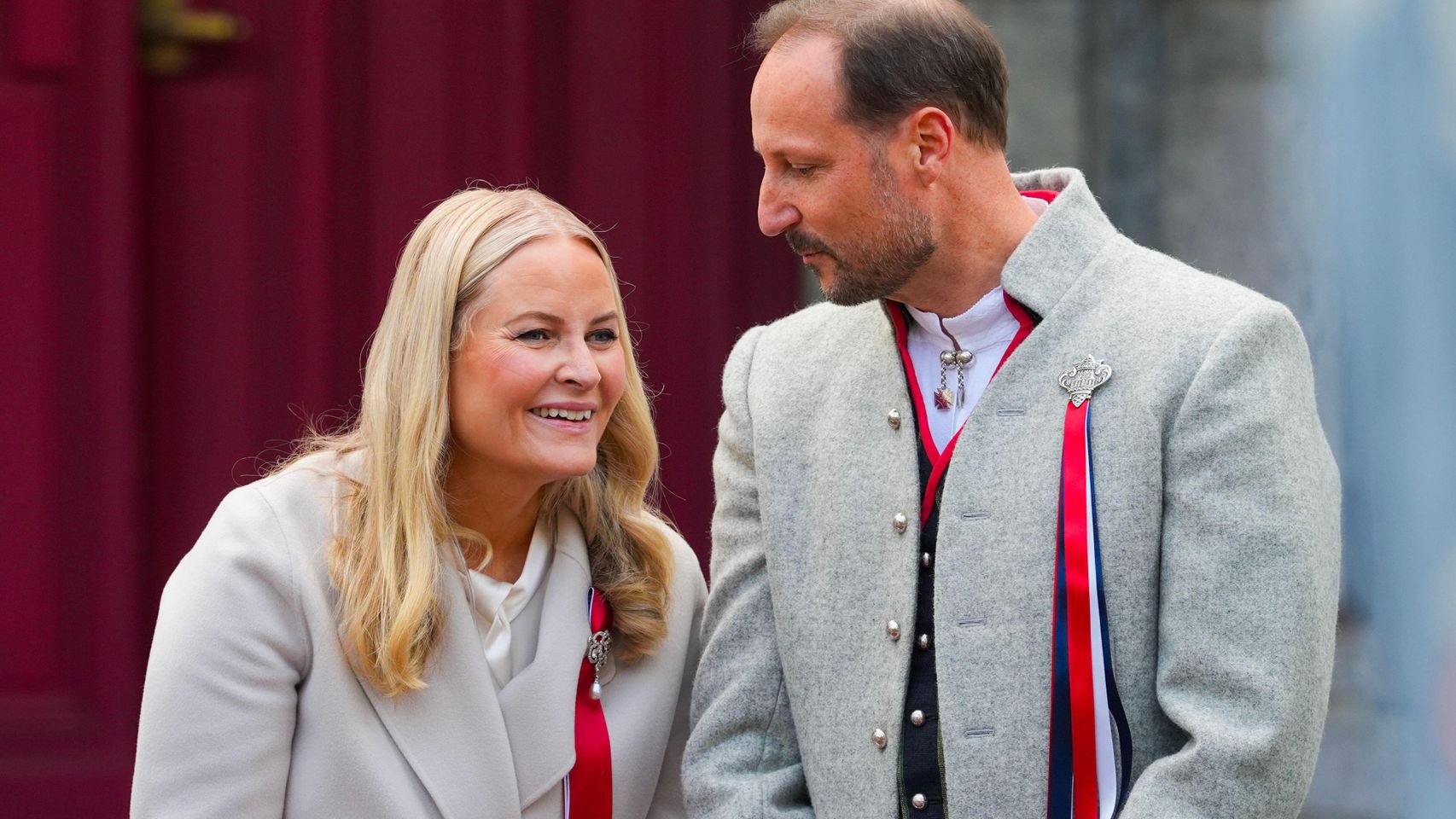 El trasplante exprés de Mette-Marit desata la polémica: la espera es de 5 meses a un año y ella ha sido operada en 15 días