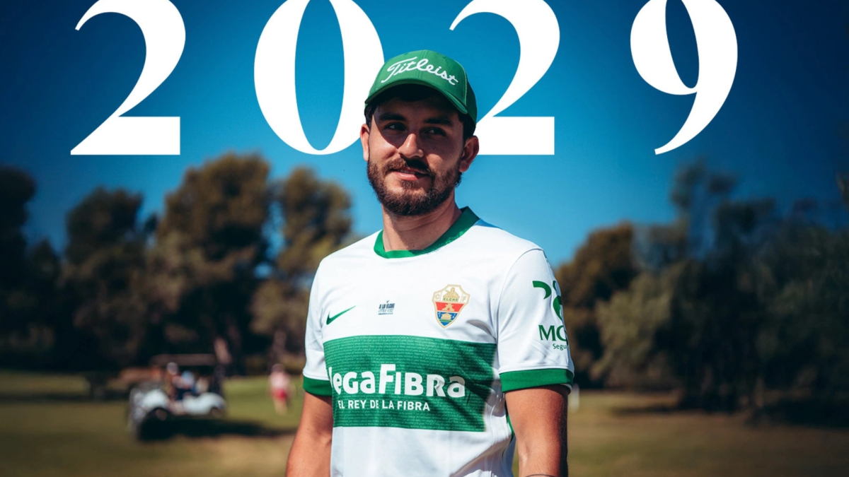 El Elche ejecuta la opción de compra de Víctor Chust: firma hasta 2029