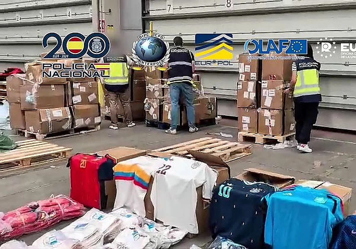 Spanish police seize 16 tonnes of counterfeit national football team kits